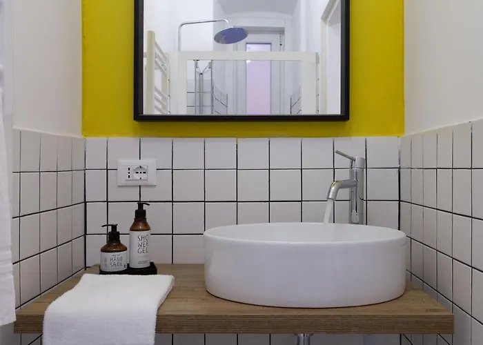 Апартаменты Tiny Cozy In The Center *